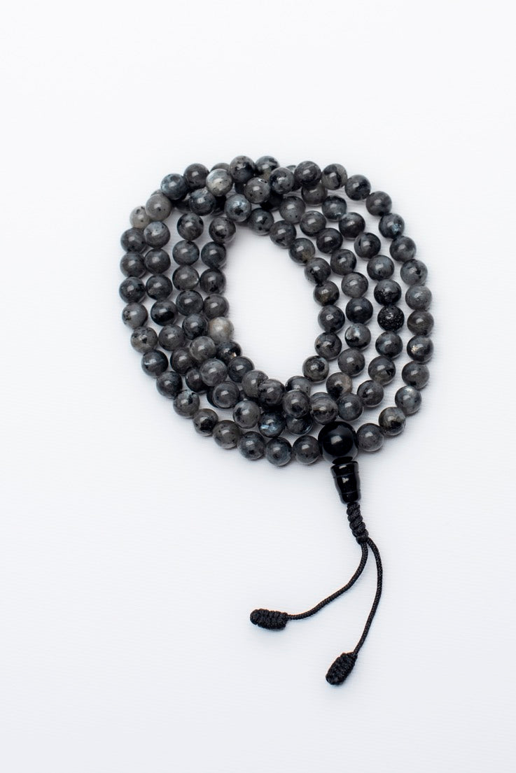 Malas sacrés, bénis par le moine tibétain Tenzin Penpa (12 choix de pierre)