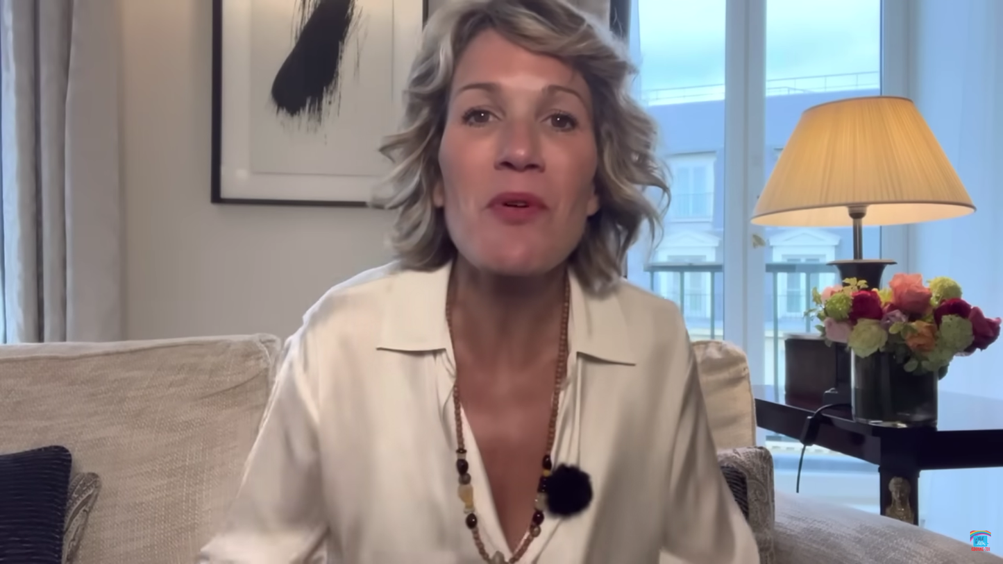 Mes contacts avec des médiums et clairvoyants - Lilou Macé